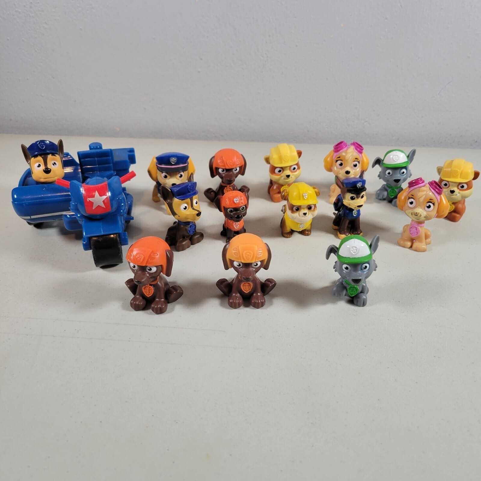 Paw Patrol Mini Figures Lot Of 15 SpinMaster Statue 2 Inches Toys + Imaginext