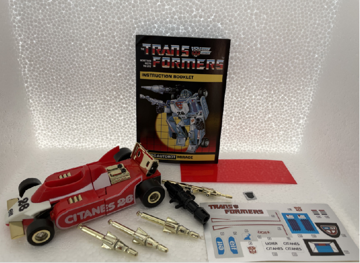 TRANSFORMer G1 Reissue Gold Red Mirage Brand New Free Shipping