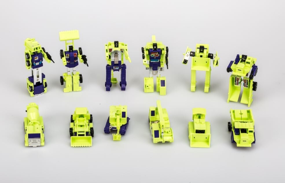 TRANSFORM G1 Reissue Devastator Brand New Boxed Gift Set Free Shipping