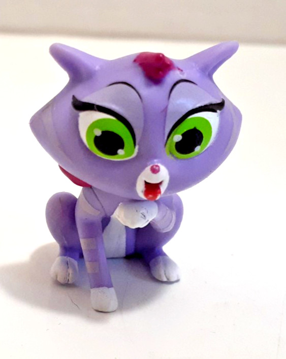 Disney Jr Puppy Dog Pals Hissy the Cat Licking Paw 2″ PVC Figure