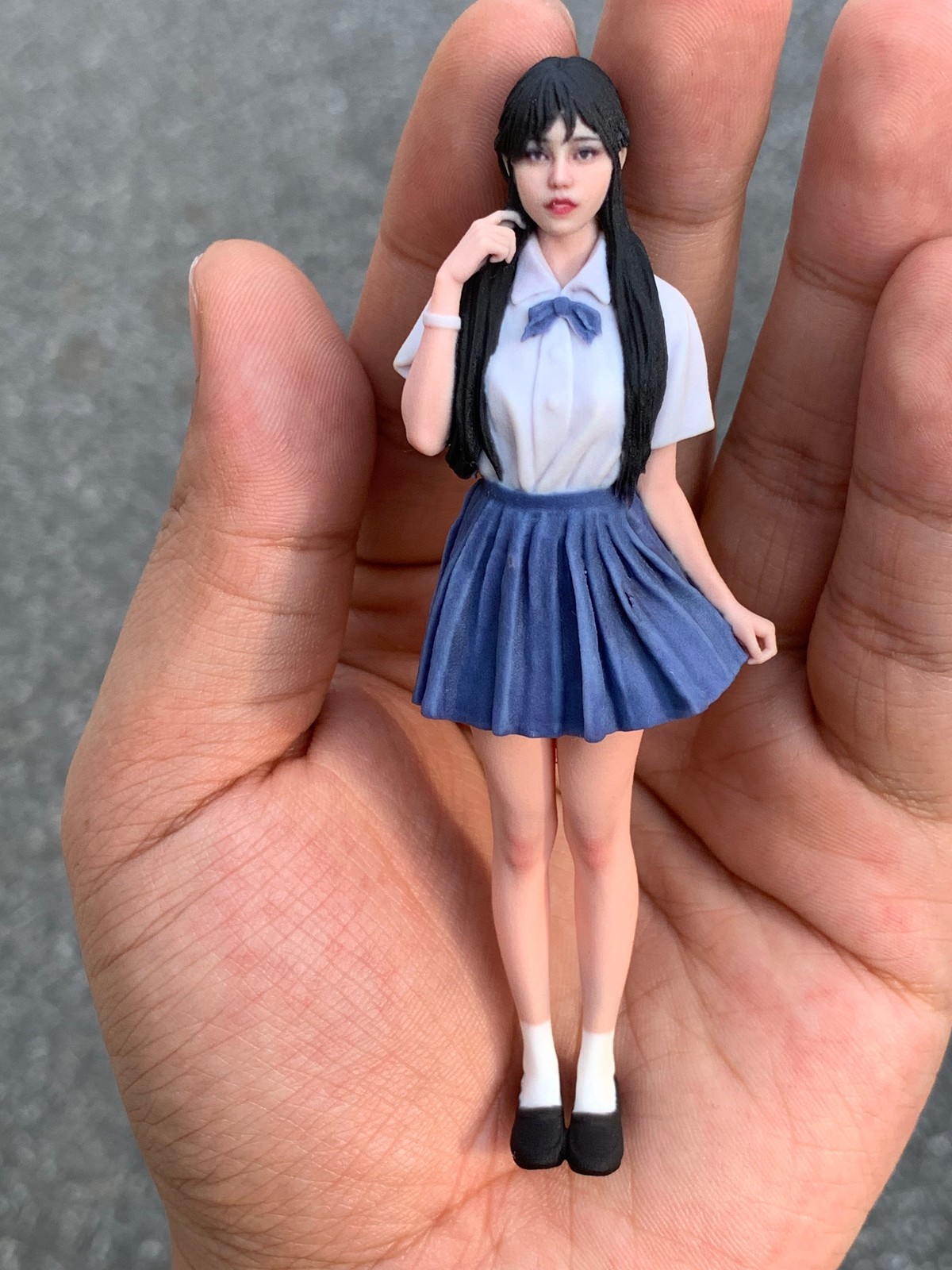 Painted 1/16 1/18 1/12 Asia Student Girl Uniform Statue Dispaly For Cars Vehicle