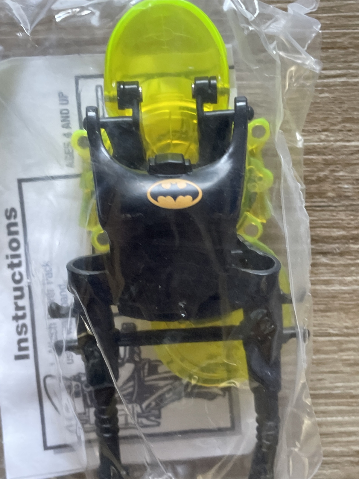 KENNER Vintage 1995 Batman Mail Away Animated Series Battle Helmet Action Figure