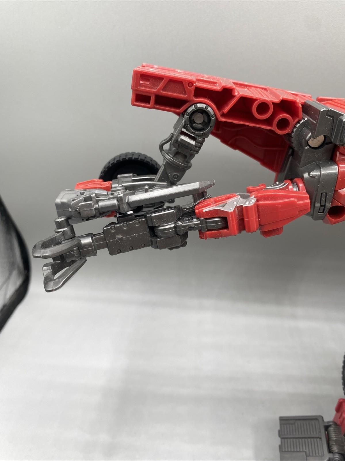 Transformers Studio Series 66 Leader Class Overload Constructicon Figure