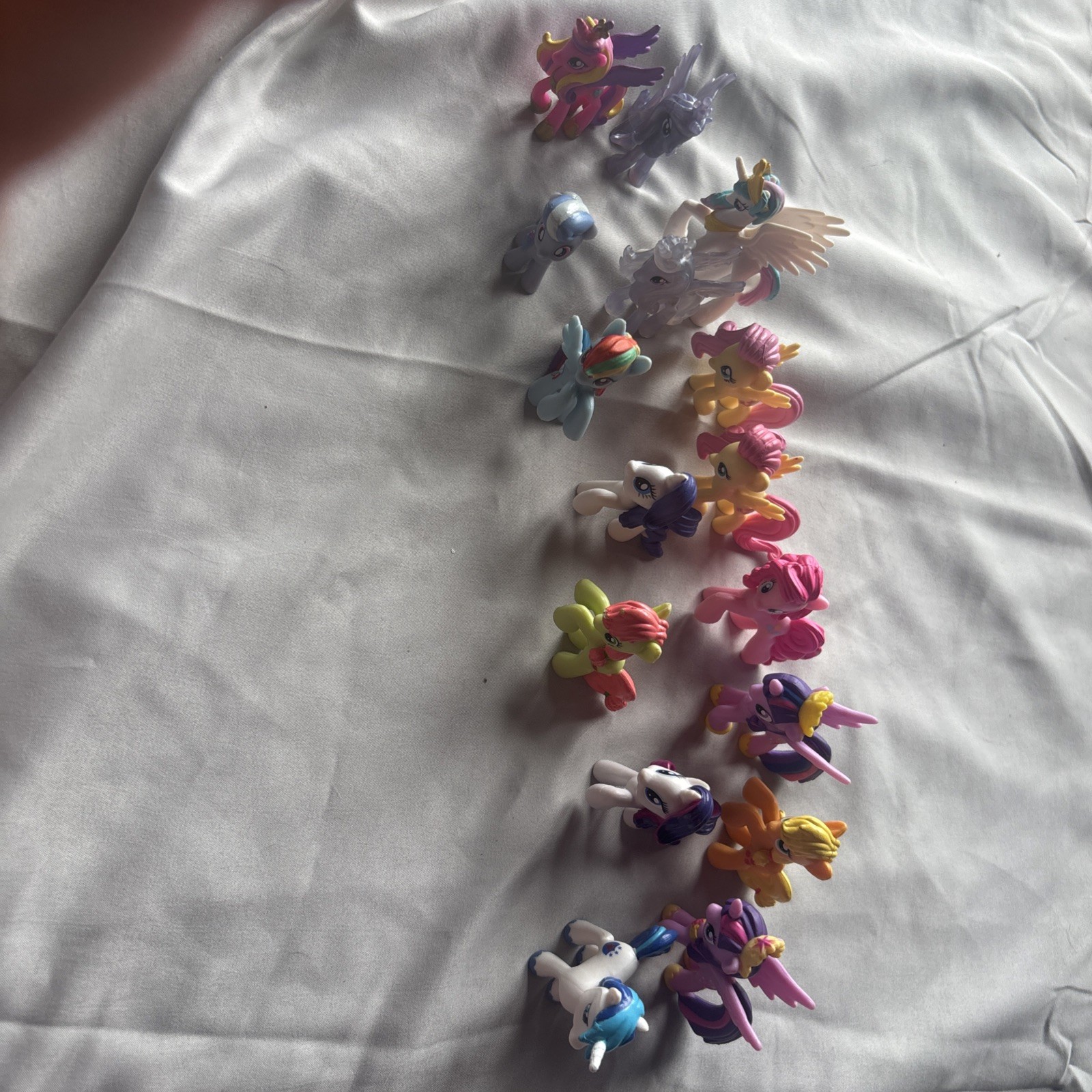 My Little Pony Mini MLP Lot Of 16 ponies Multiple Years And Styles, 1-2 Inch