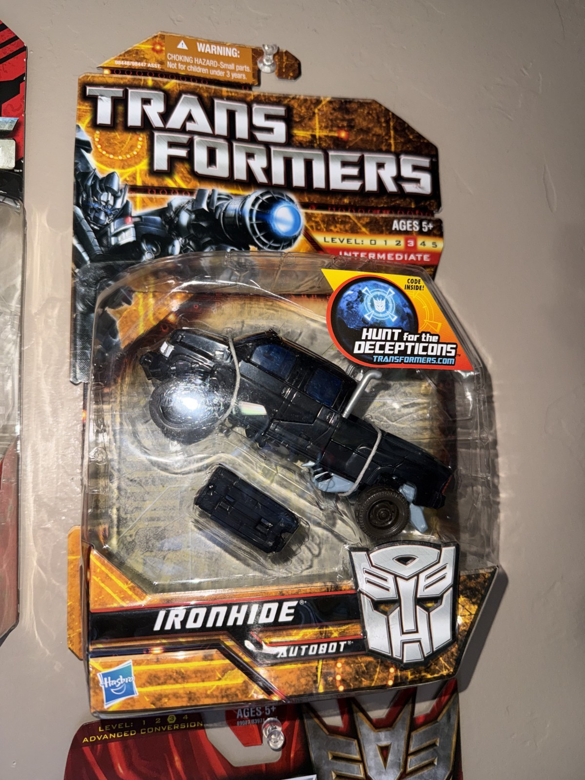 Transformers Hunt for the Decepticons Deluxe Ironhide Figure New Sealed MISB