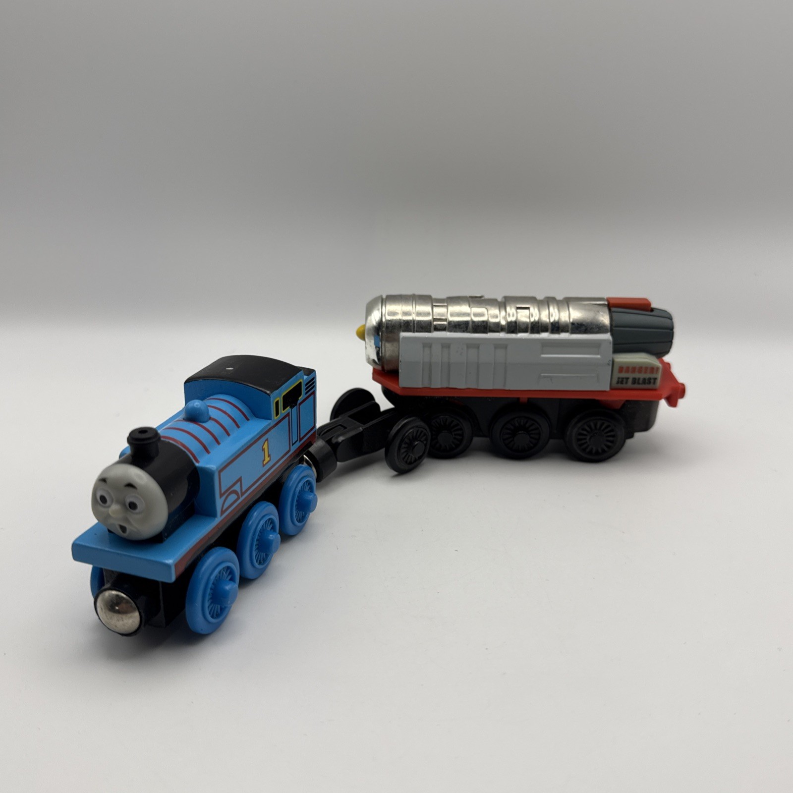Jet Engine with Thomas – Thomas the Tank Engine & Friends Wooden Railway Trains