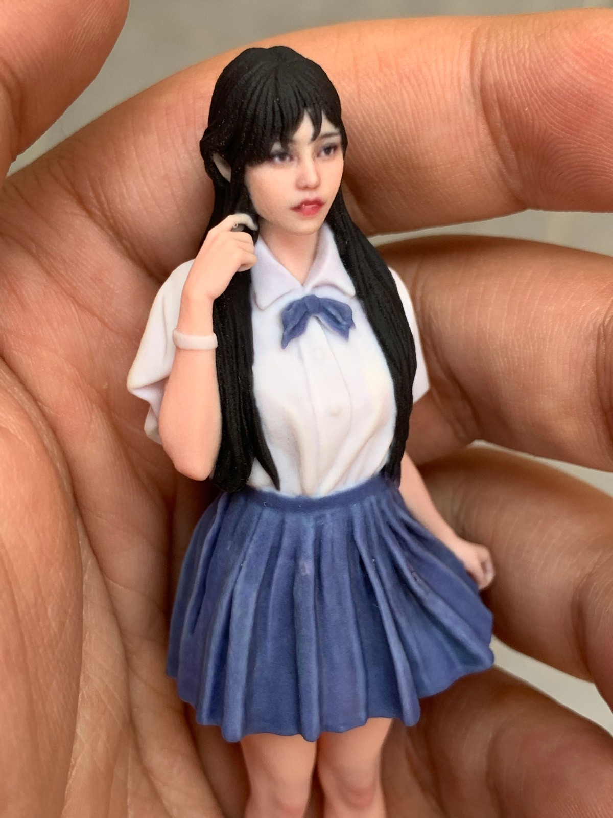 Painted 1/16 1/18 1/12 Asia Student Girl Uniform Statue Dispaly For Cars Vehicle