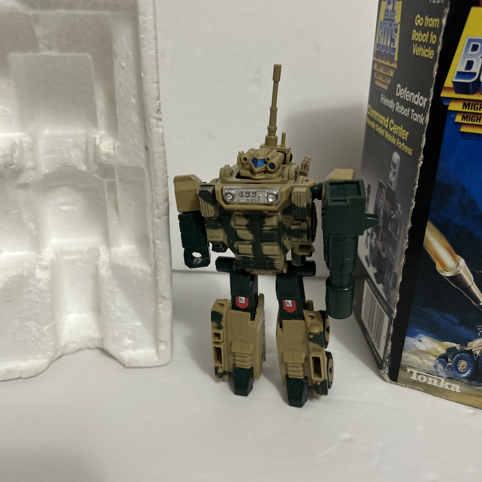 Super Go Bots Defendor Friendly Robot Tank Vintage 1984 Action Figure Tonka Box