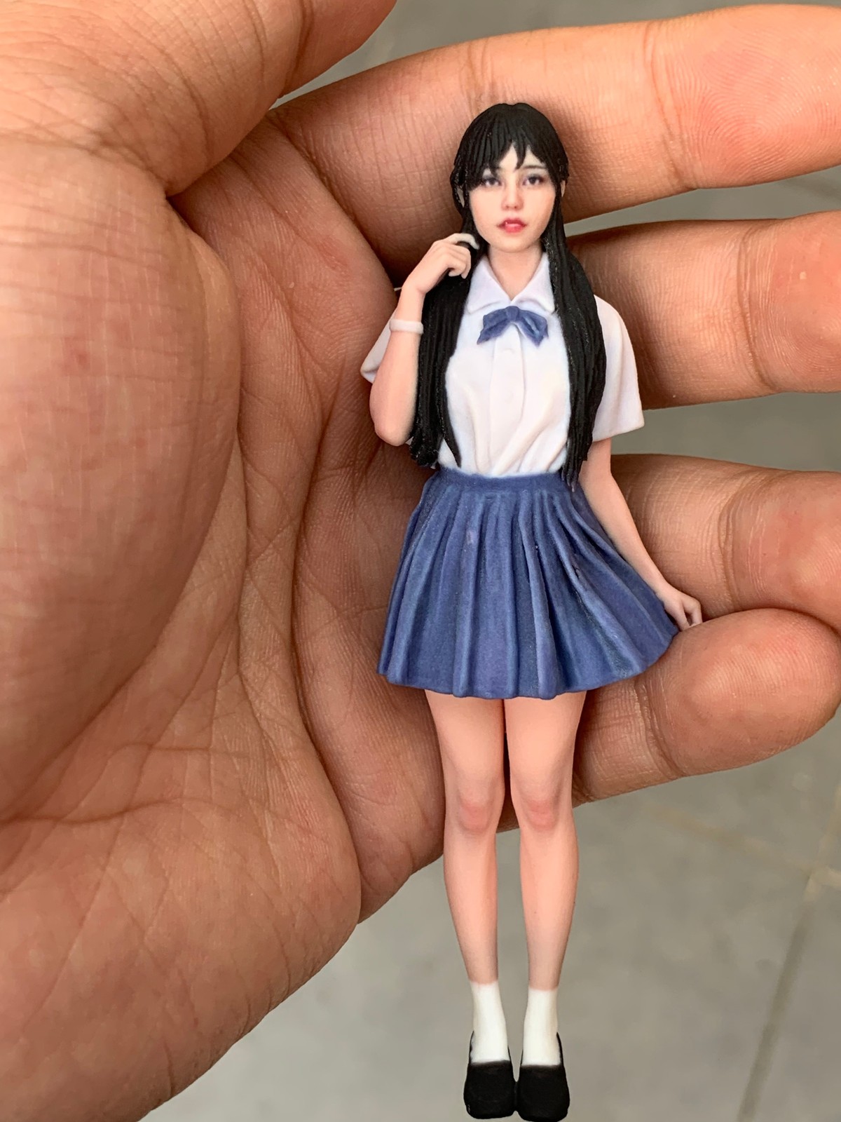 Painted 1/16 1/18 1/12 Asia Student Girl Uniform Statue Dispaly For Cars Vehicle