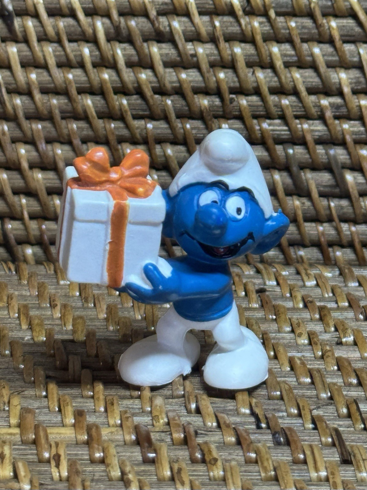 Vintage SMURF gift present PVC Figure Miniature Figurine BULLY Hong Kong Jokey