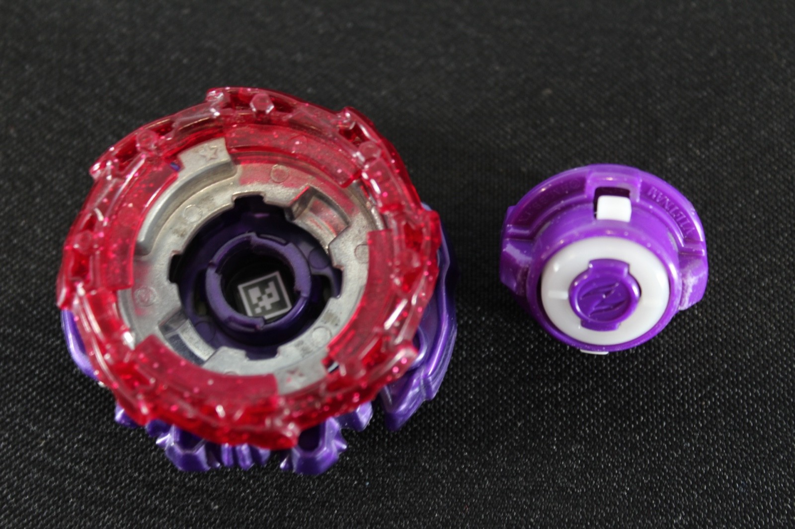 Hasbro Beyblade Burst Dead Hades H3 11 Turn Zephyr’ Purple Silver Red Gold