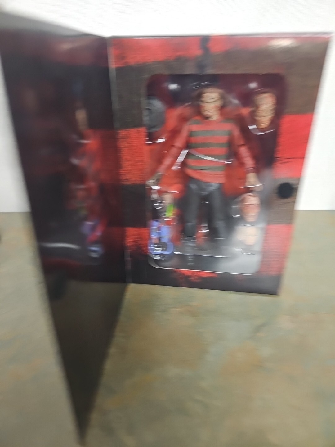 NECA A Nightmare On Elm Street Ultimate Freddy Krueger Figure 30th Anniversary