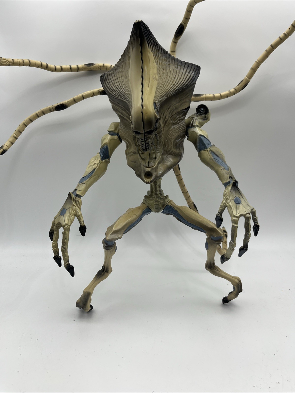 Alien Supreme Commander Independence Day 14″ Action Figure 1996 Trendmasters
