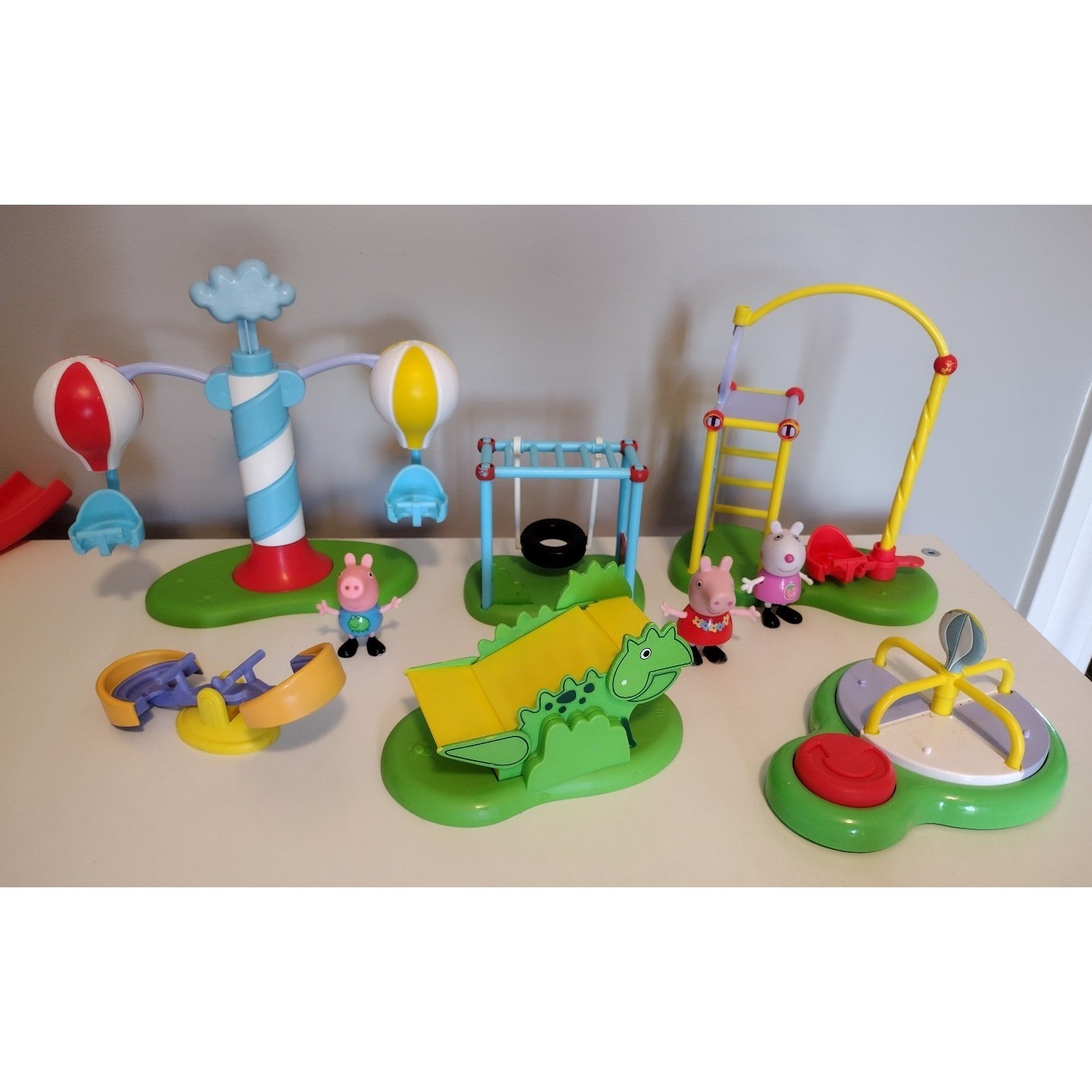Peppa Pig carnival amusement park lot with accessories and figures