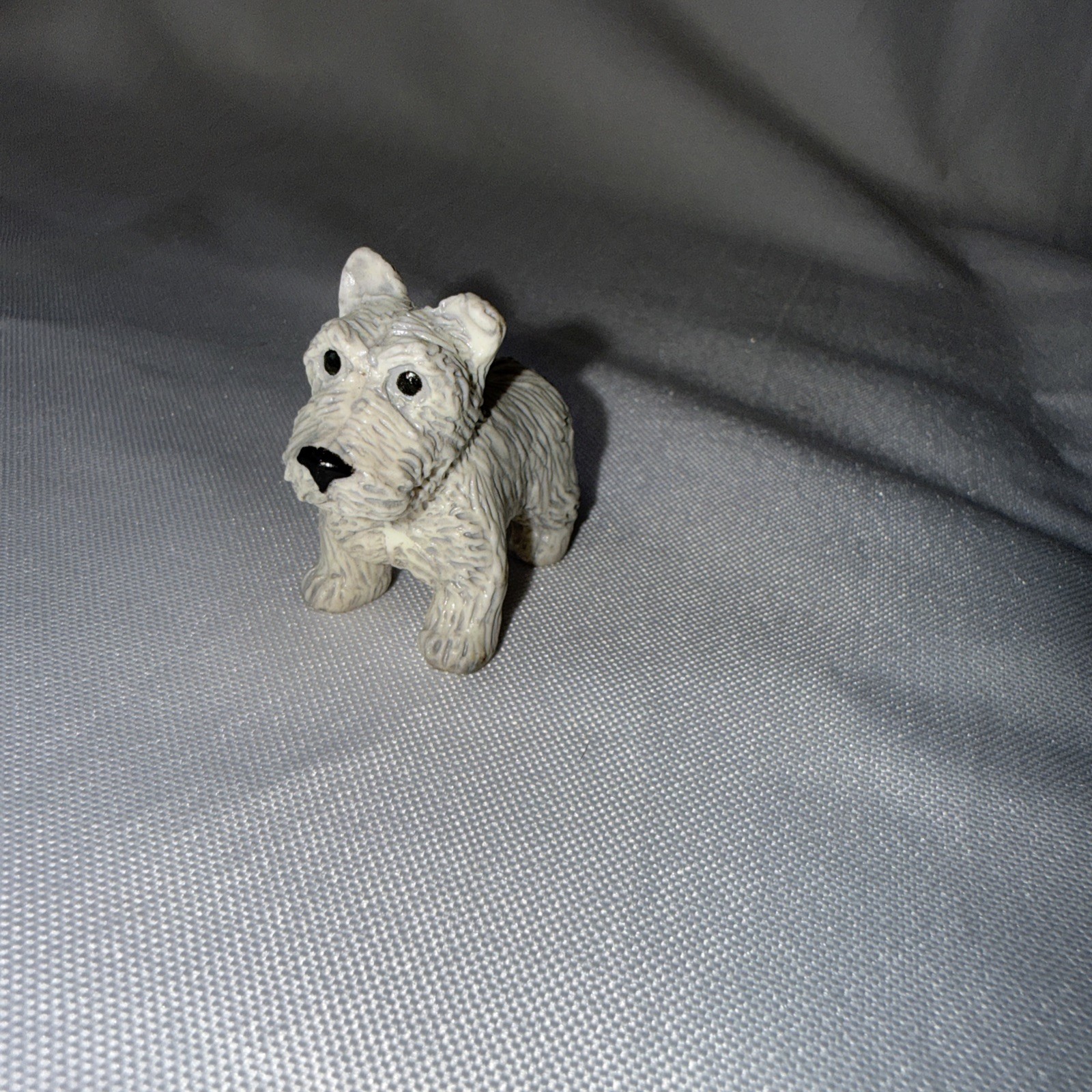 Vintage Hasbro Toys 1994 MEG Puppy In My Pocket Tuxedo 90s Vtg Schnauzer