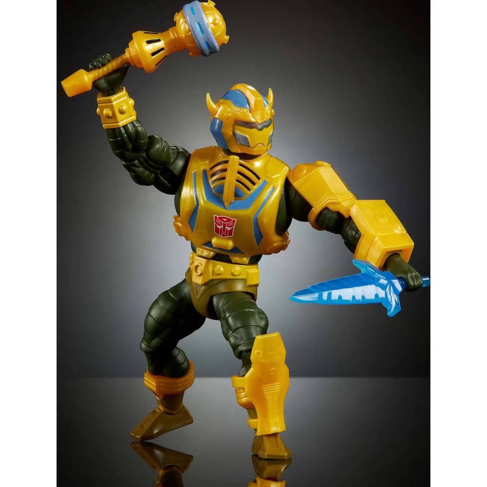 Masters of Universe Origins & Transformers Bumblebee Armor Man At Arms Action