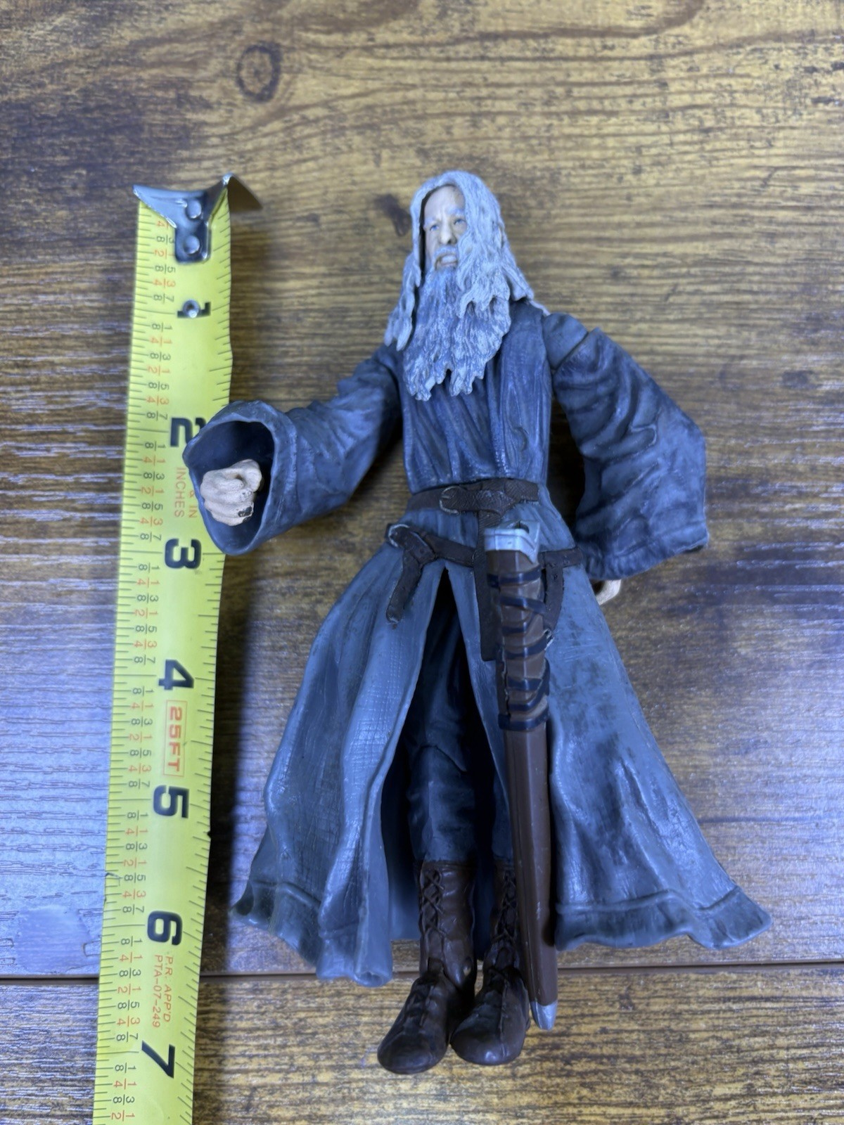 2005 ToyBiz Lord Of The Rings Twin Towers Gandalf The Grey Balrog Battle Figure