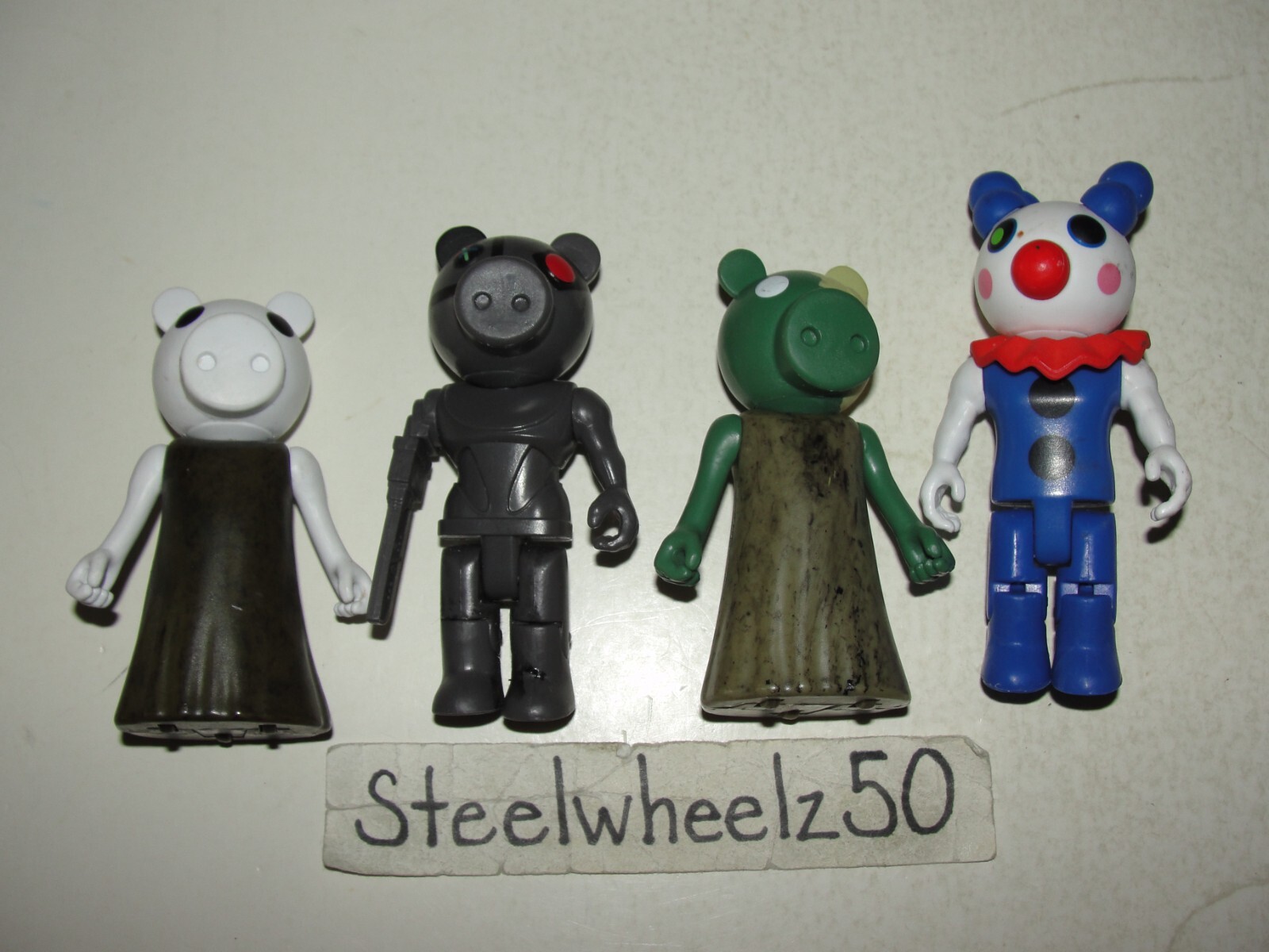 Roblox Piggy 4 Figure Lot 2021 MiniToon PhatMojo Robby Clowny Zompiggy White 3.5