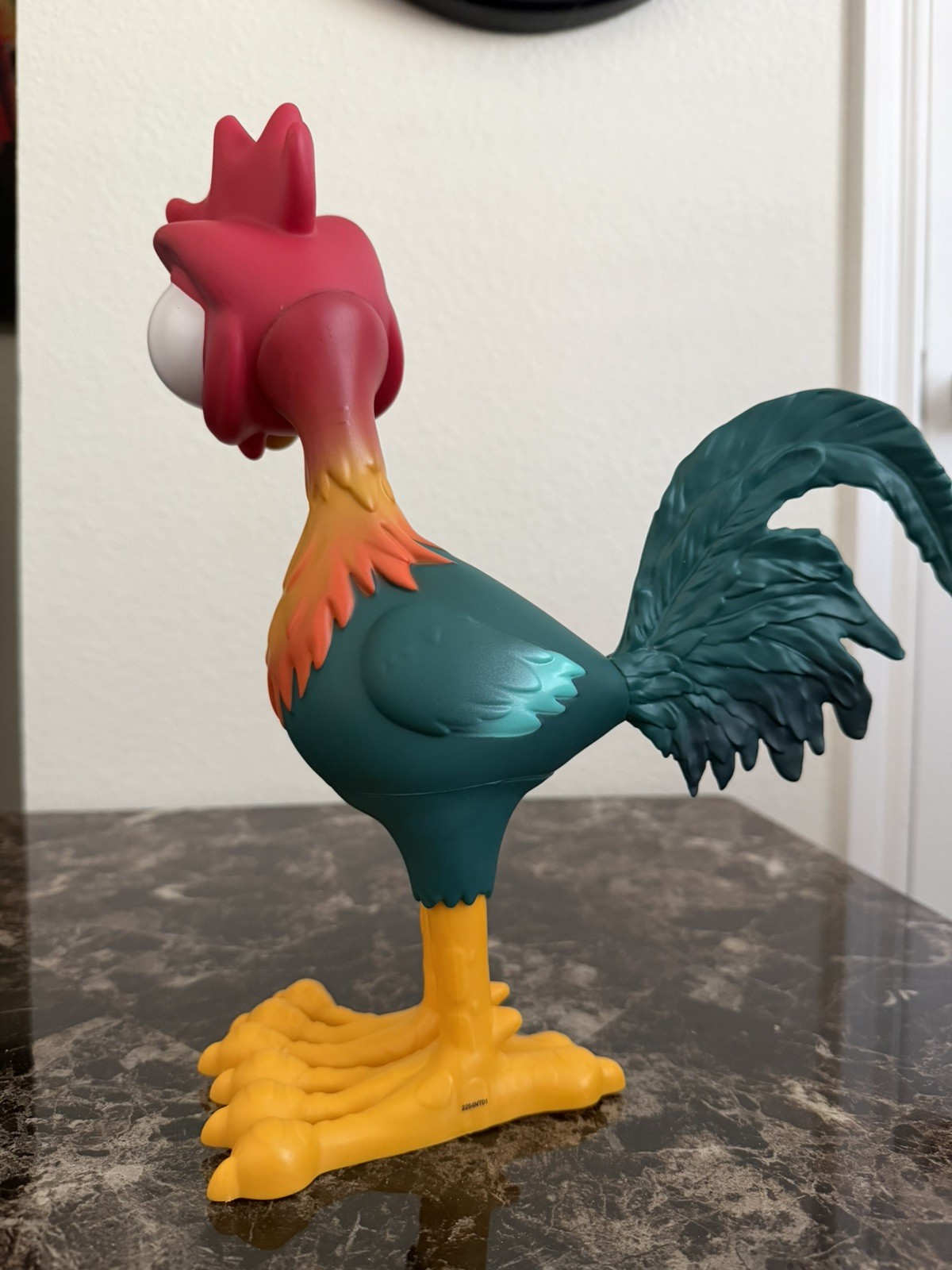Disney Hei Hei MOANA Squeeze And Scream Hey Hey Toy 13″ Chicken Rooster
