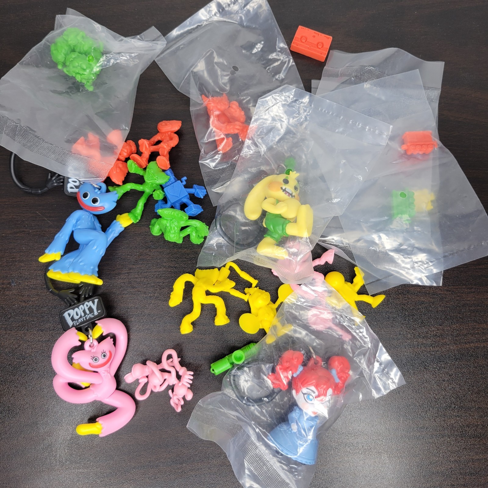 Poppy Playtime Mini Figure Lot Toy Vinyl Huggy Wuggy Kissy Missy Bunzo PhatMojo
