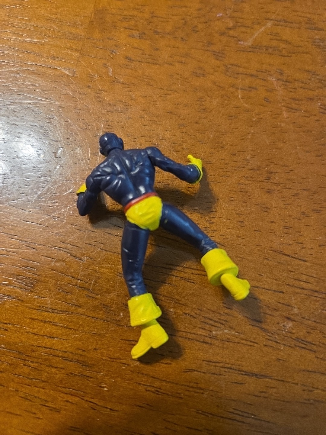 Marvel Heroes 2005 Miniature Poseable 2.5″ Scott Summers CYCLOPS Action Figure