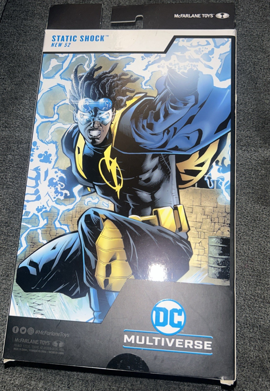 McFarlane Toys – DC Multiverse – Static Shock New 52 7” Figure