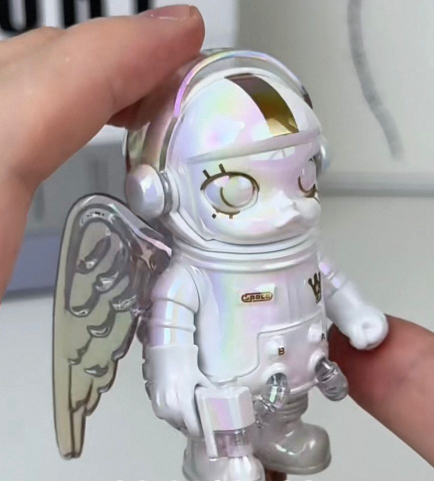 Authentic MEGA SPACE MOLLY 100% Series 4 Confirmed Blind Box Figure Toy New
