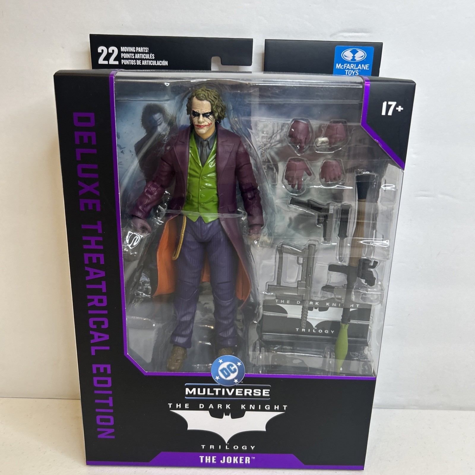 DC Multiverse THE JOKER The Dark Knight McFarlane Deluxe Theatrical Edition