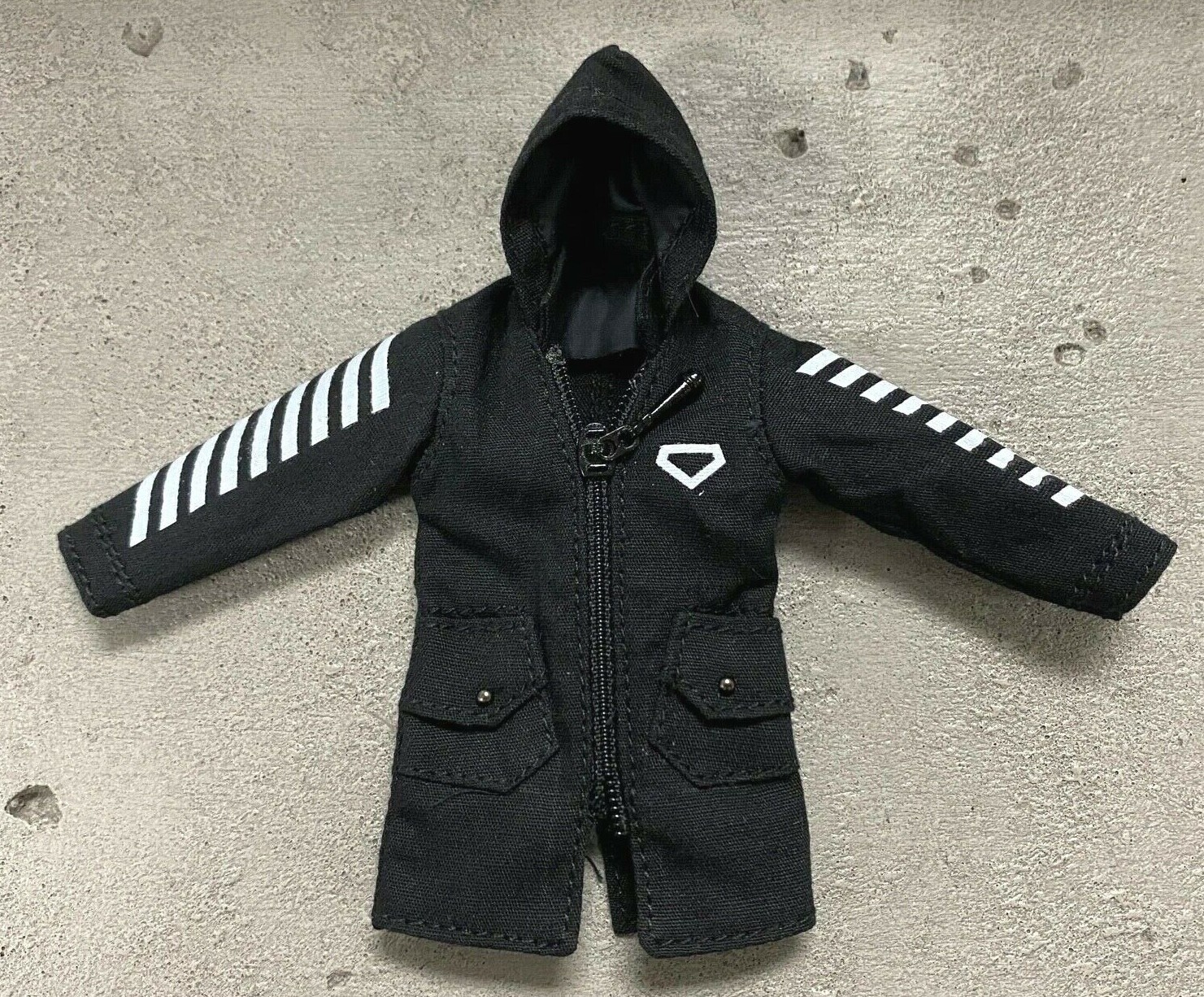 VD-ZPJK-BK: 1/12 black zipper hoodie jacket for 6″ slim action figure body