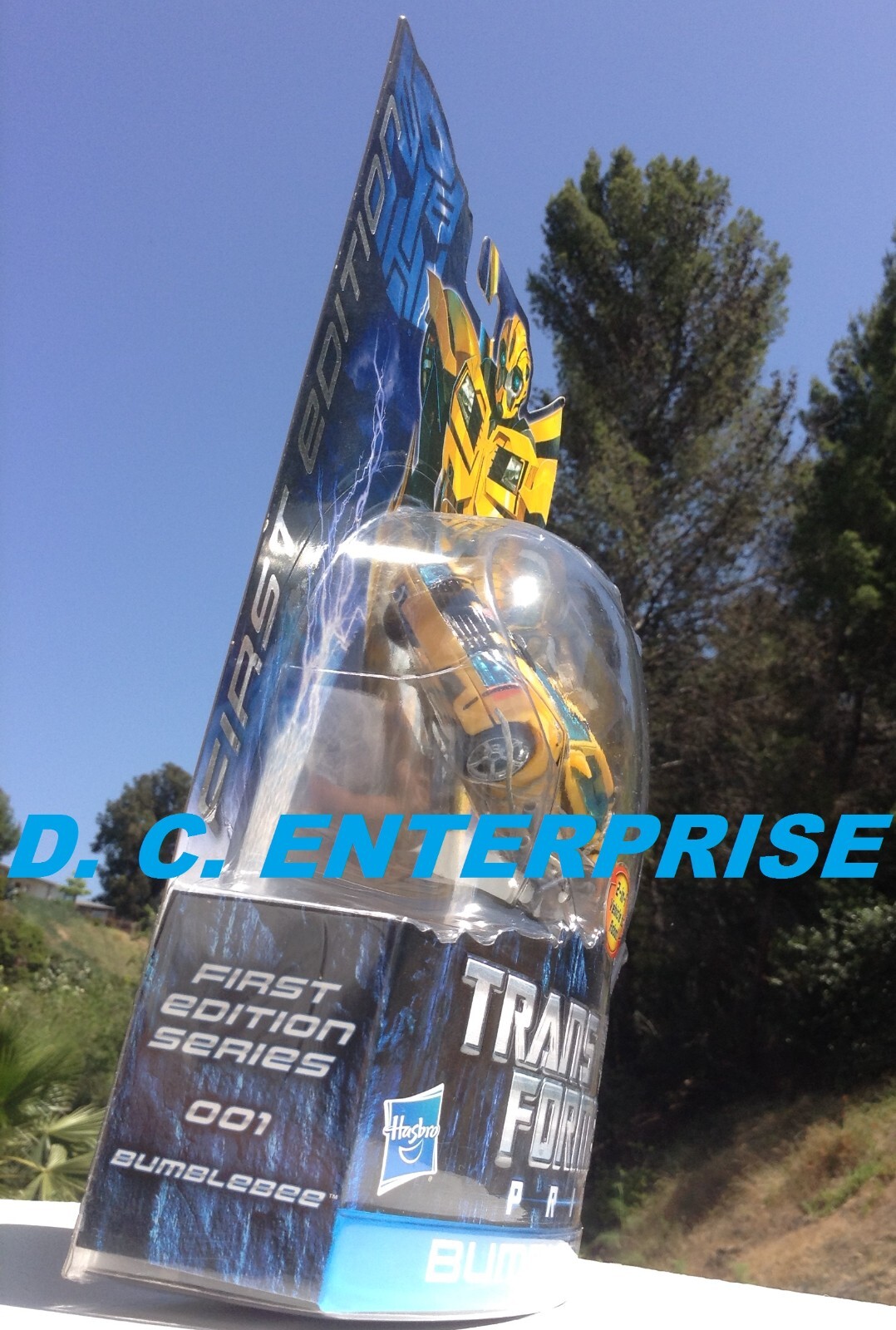 TOMY HASBRO TRANSFORMERS PRIME DELUX BUMBLEBEE FIRST EDITION SCOUT NIB CHINA2011