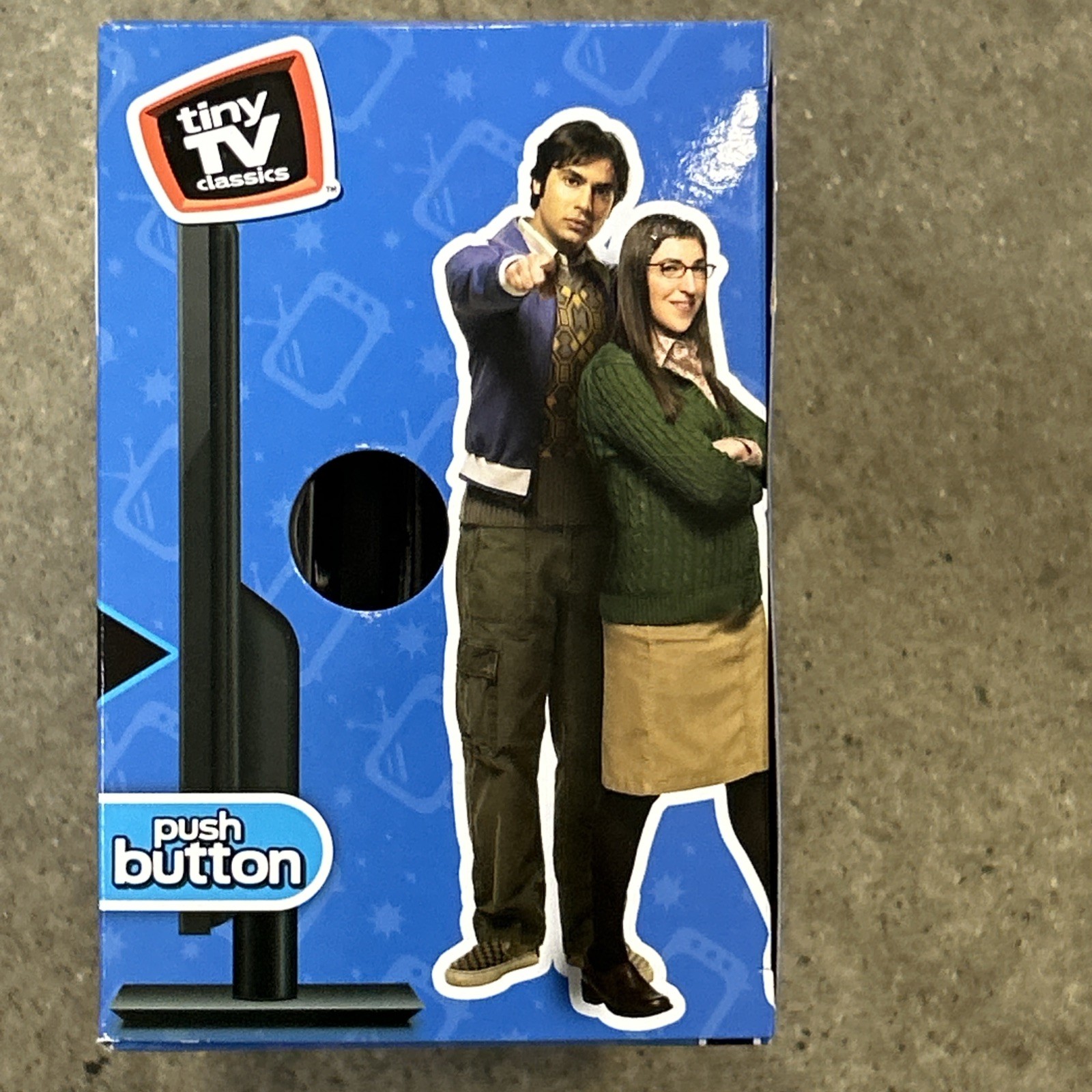 Big Bang Theory Tiny TV Classics Real Working TV & Remote Arcade Toys Brand New!