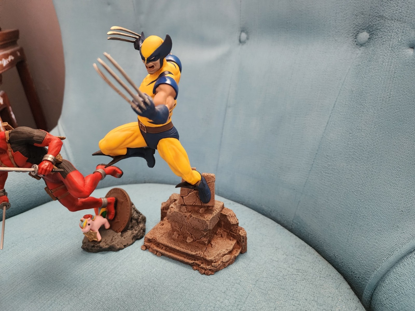 MARVEL PVC STATUES: DEADPOOL and WOLVERINE (1:10 SCALE). Excellent Condition