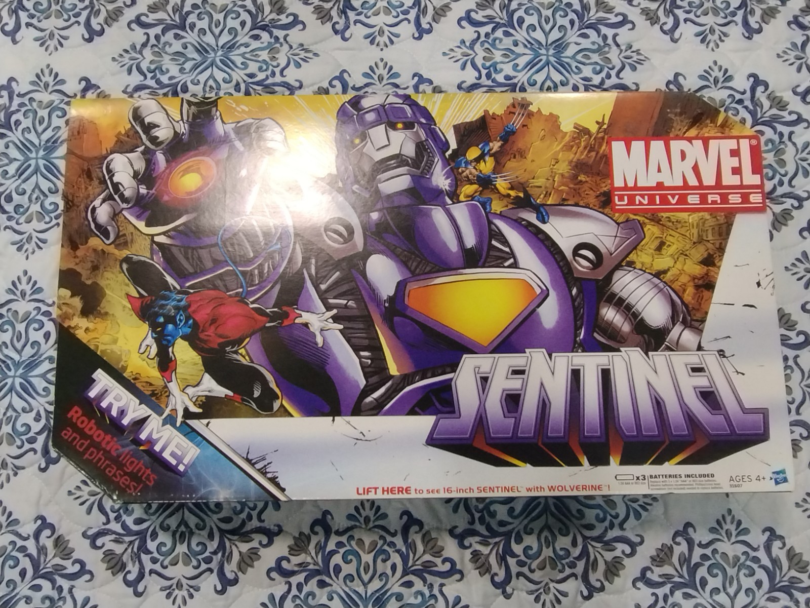 Marvel Universe Sentinel with Wolverine