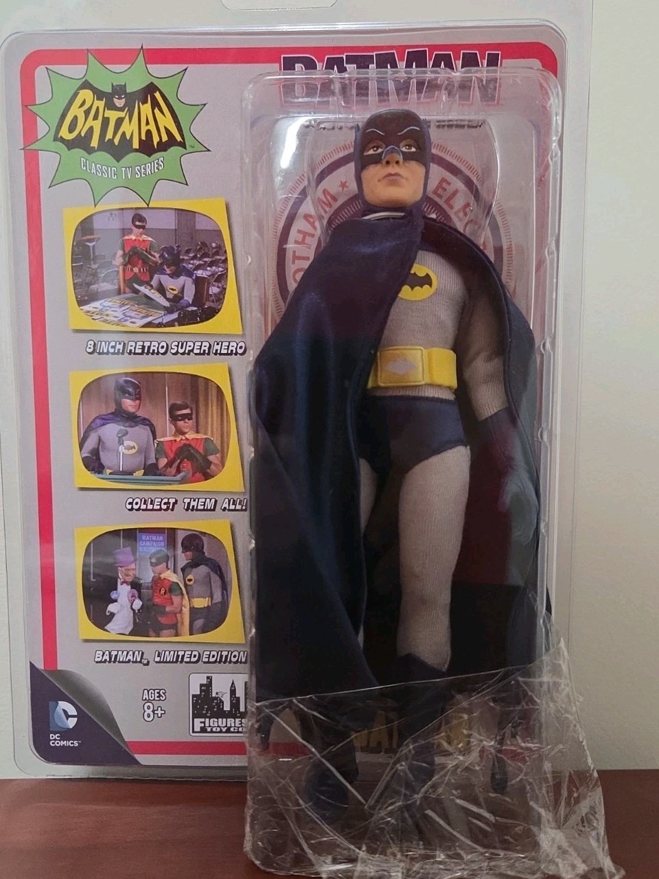2014 BATMAN CLASSIC TV SERIES RETRO ACTION FIGURES TOY COMPANY 8″ FIGURE DC