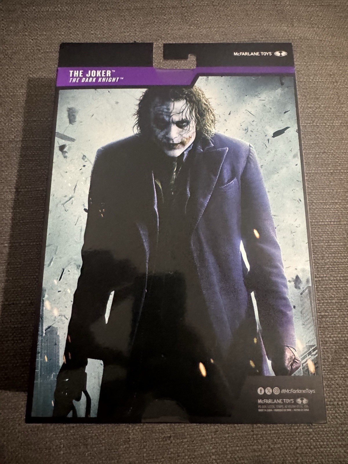 McFarlane DC Deluxe Theatrical Edition The Dark Knight Joker 7″ Action Figure