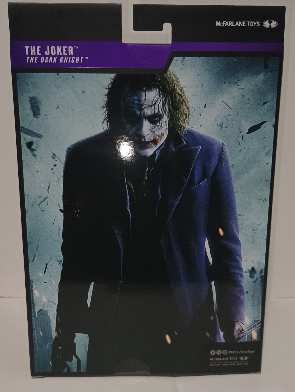 McFarlane The Dark Knight DC Multiverse The Joker (Deluxe Theatrical Edition)