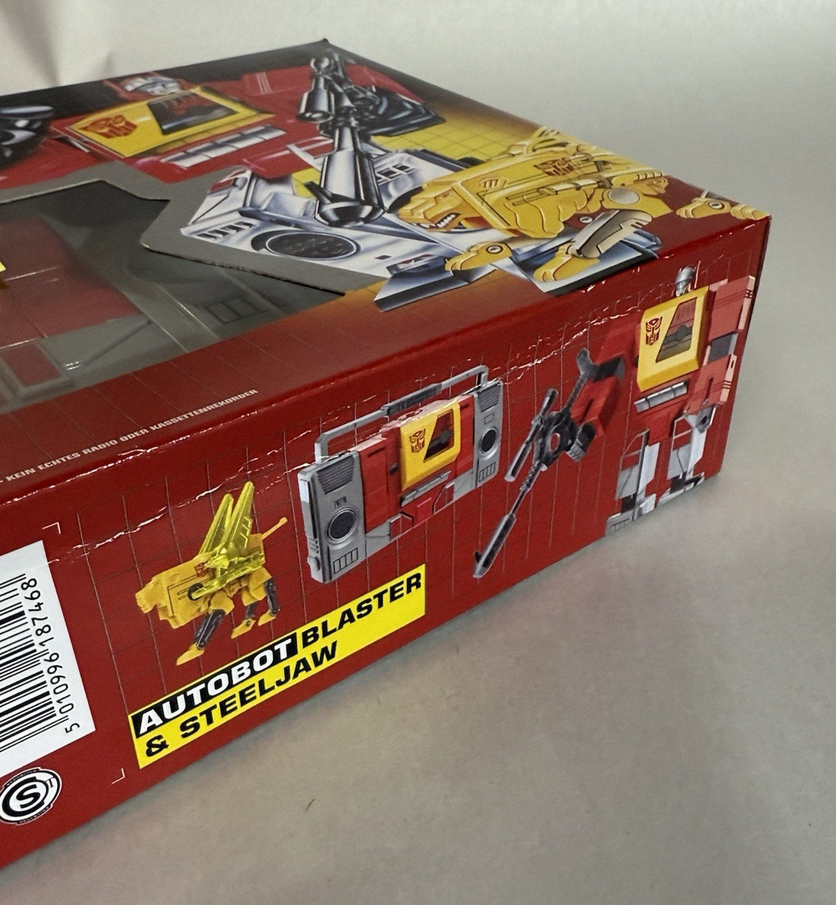 *CREASED BOX* Transformers Retro 40th Ann Autobot BLASTER & STEELJAW G1 Reissue