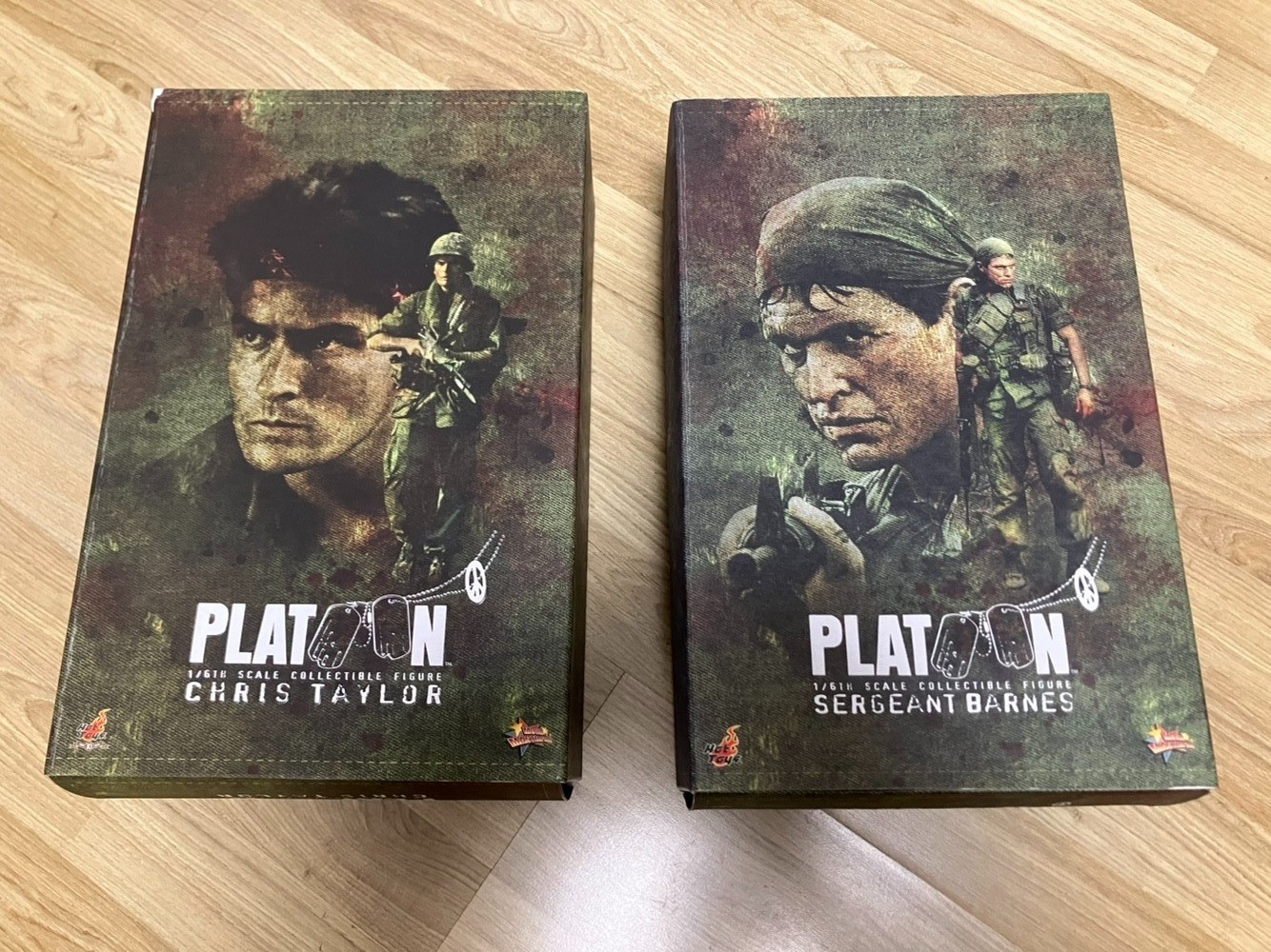 1/6 Hot toys Platoon Bob Barnes Sergeant. Chris Taylor sets