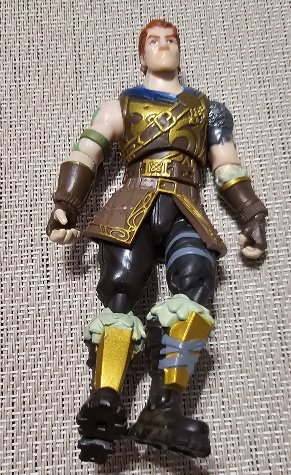 Fortnite Battle Hound 4″ Action Figure 2019 MIP Solo Epic Video Games Jazwares
