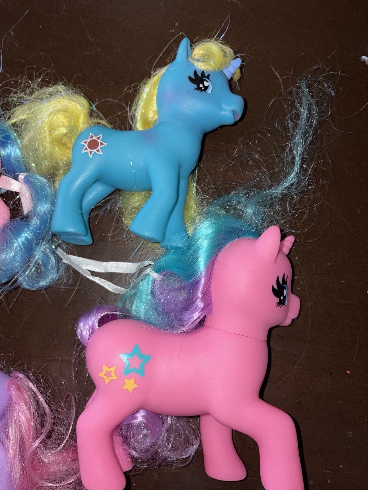 8- fakie” generic ponies, Gi-Go. Like MLP My Little Pony