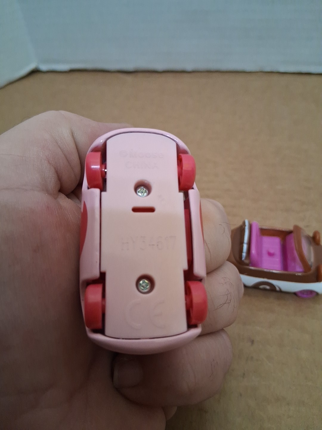 Lot Of 2 Shopkins Cutie Cars Pink Cat & Brown And White Dog. Read