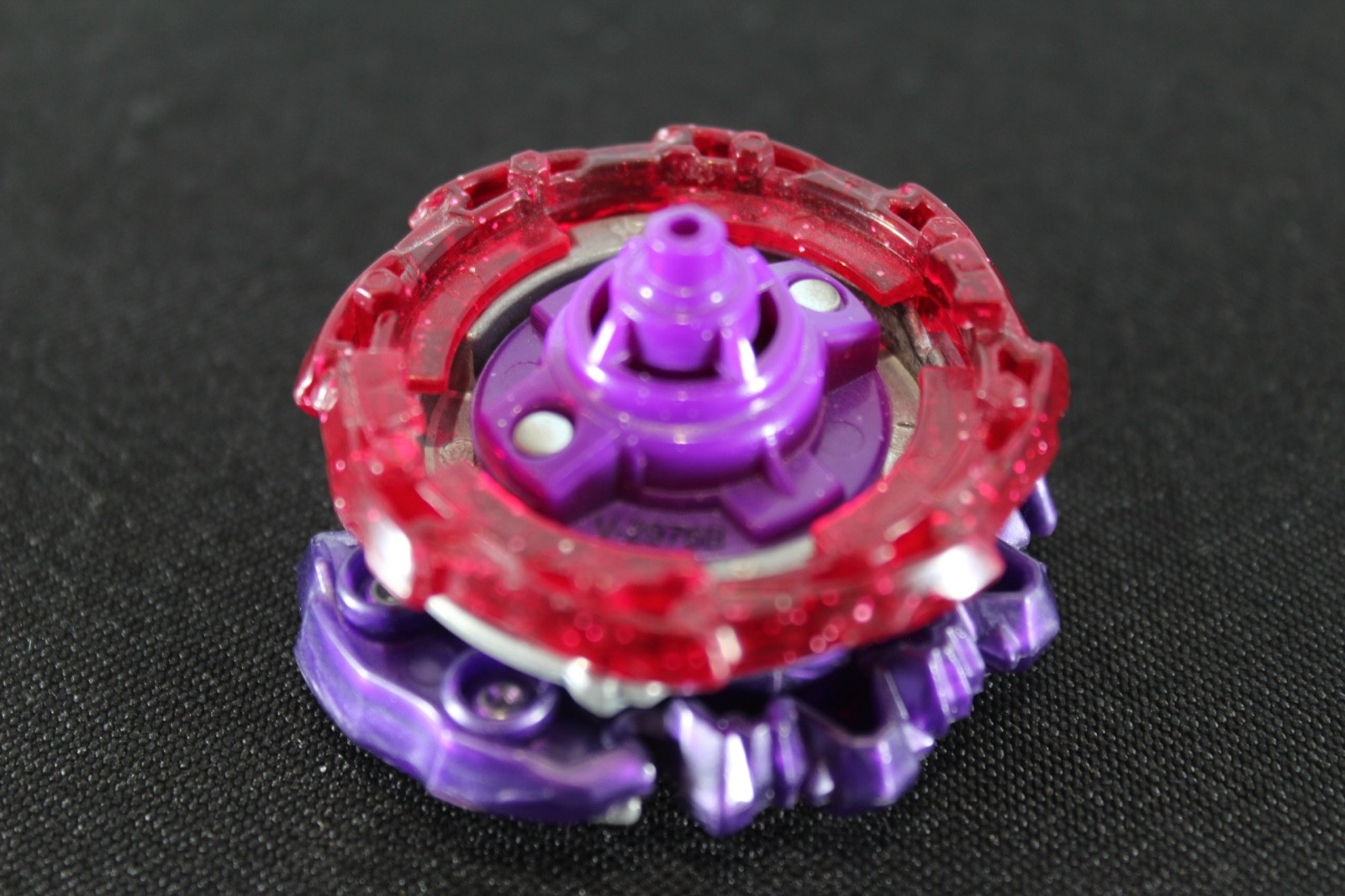 Hasbro Beyblade Burst Dead Hades H3 11 Turn Zephyr’ Purple Silver Red Gold