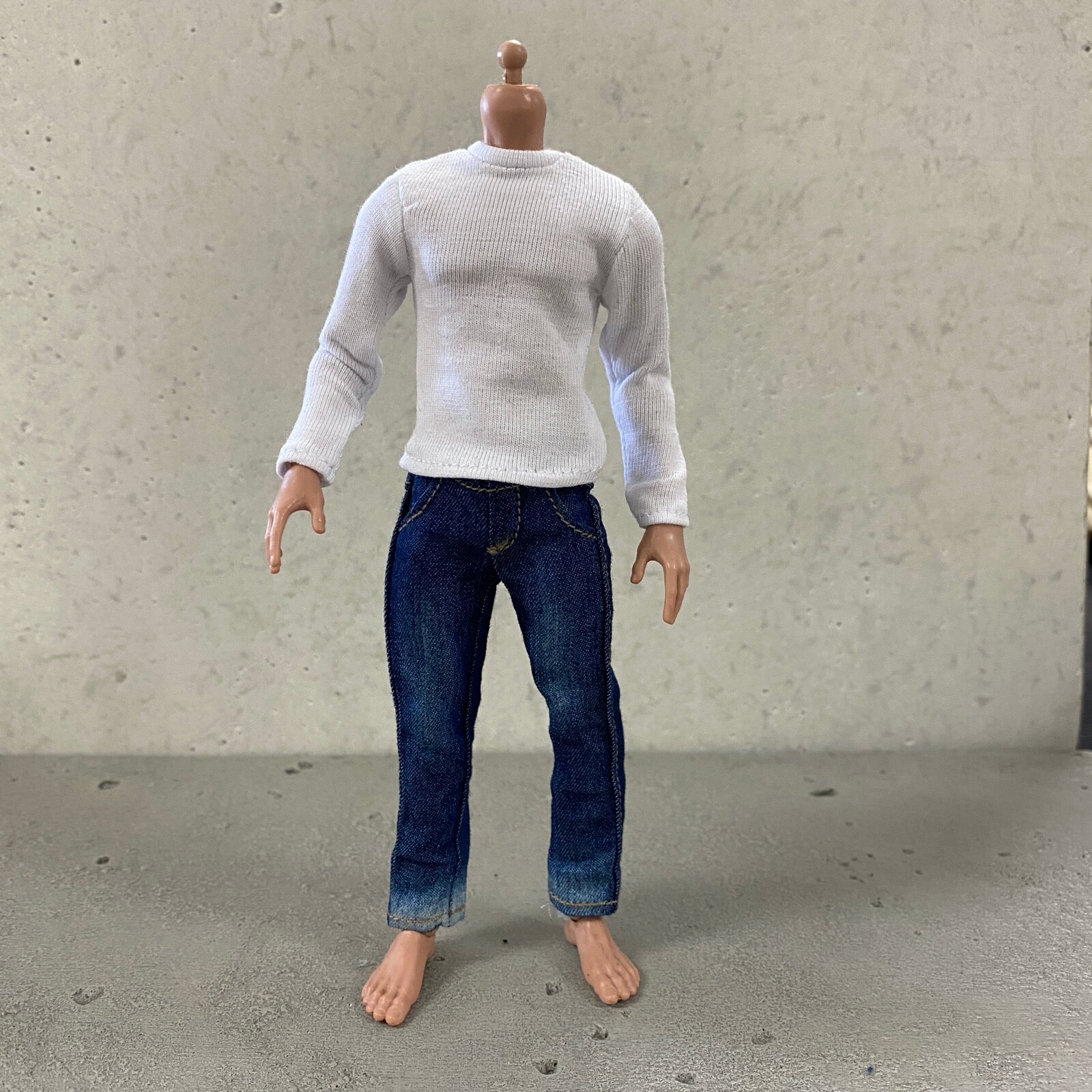 MO-LT-WH: 1/12 White long sleeve shirt for 6″ Slim action figure body