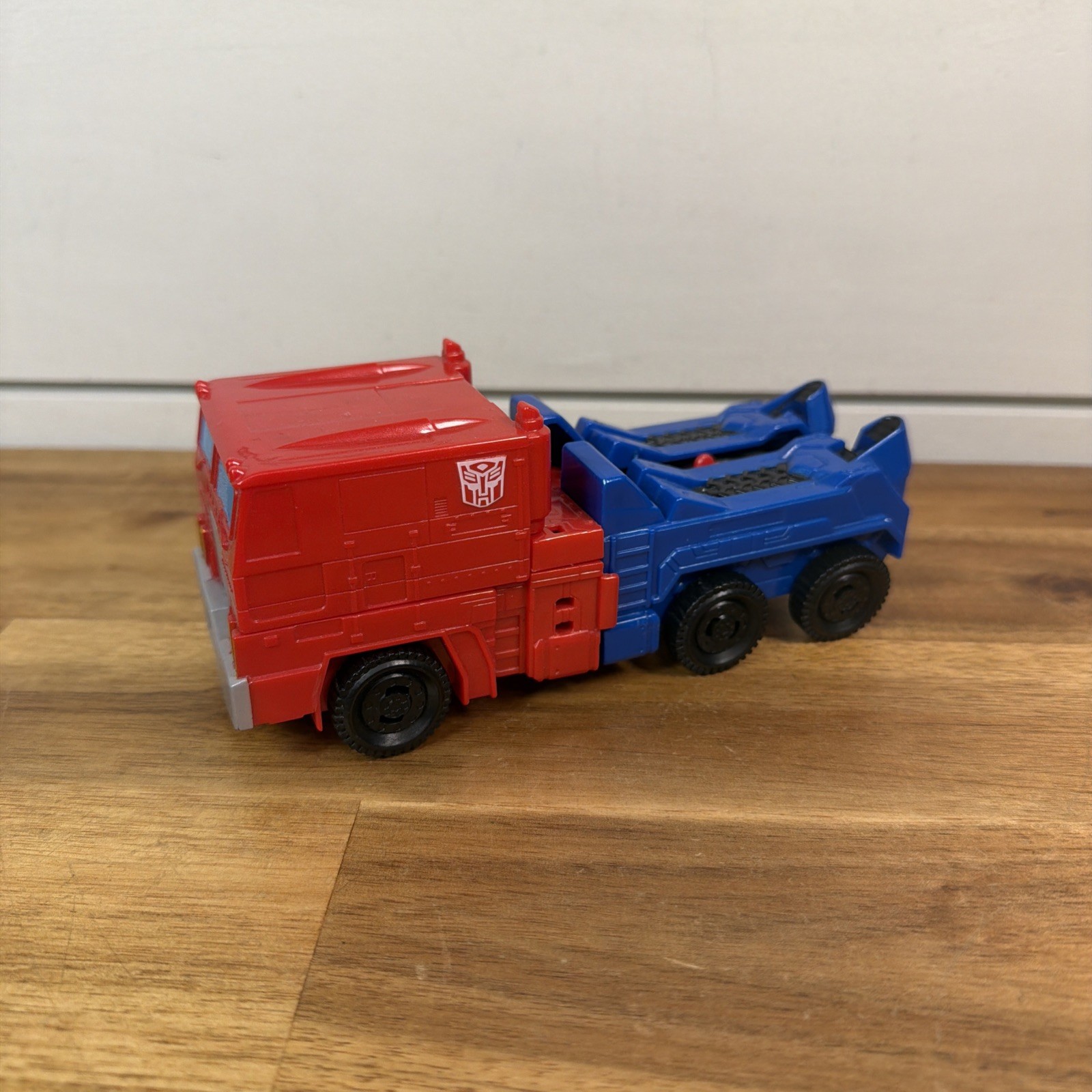 Transformers Authentics Alpha Class Optimus Prime Complete Ships Fast!
