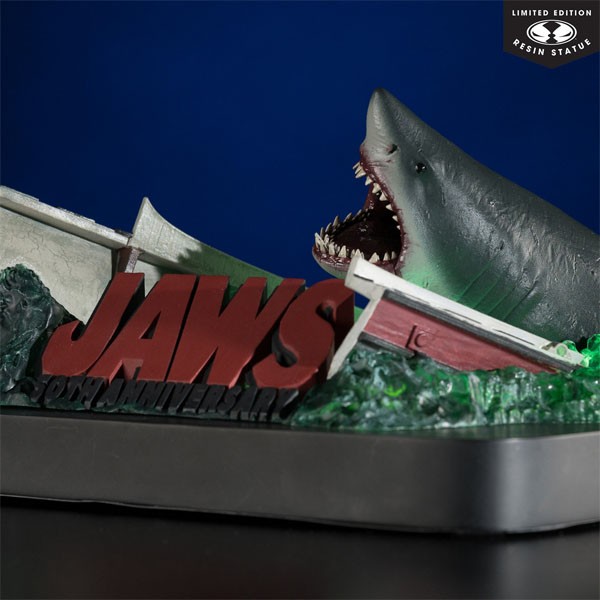 McFarlane Toys Jaws 50th Anniversary 1:48th Scale Resin Statue and Light Up Base