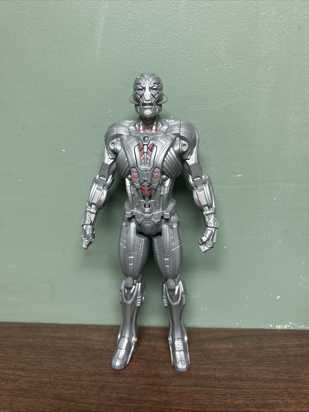 Marvel Avengers: Age of Ultron, ULTRON Talking & Light up 12” Figure Titan Hero