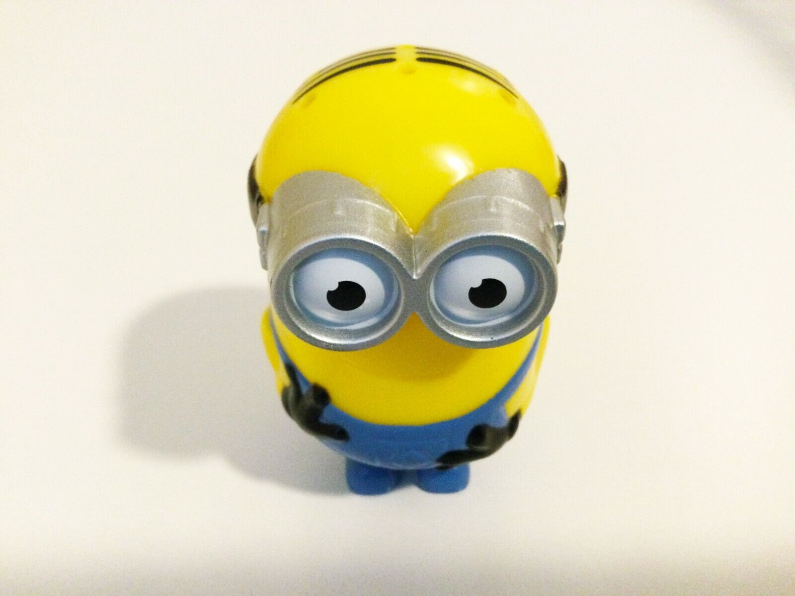 RARE Illumination Entertainment Minions Dave Surprise Container