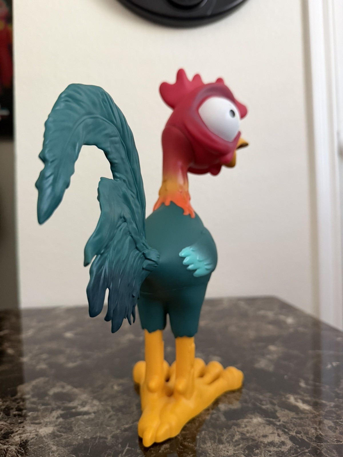 Disney Hei Hei MOANA Squeeze And Scream Hey Hey Toy 13″ Chicken Rooster