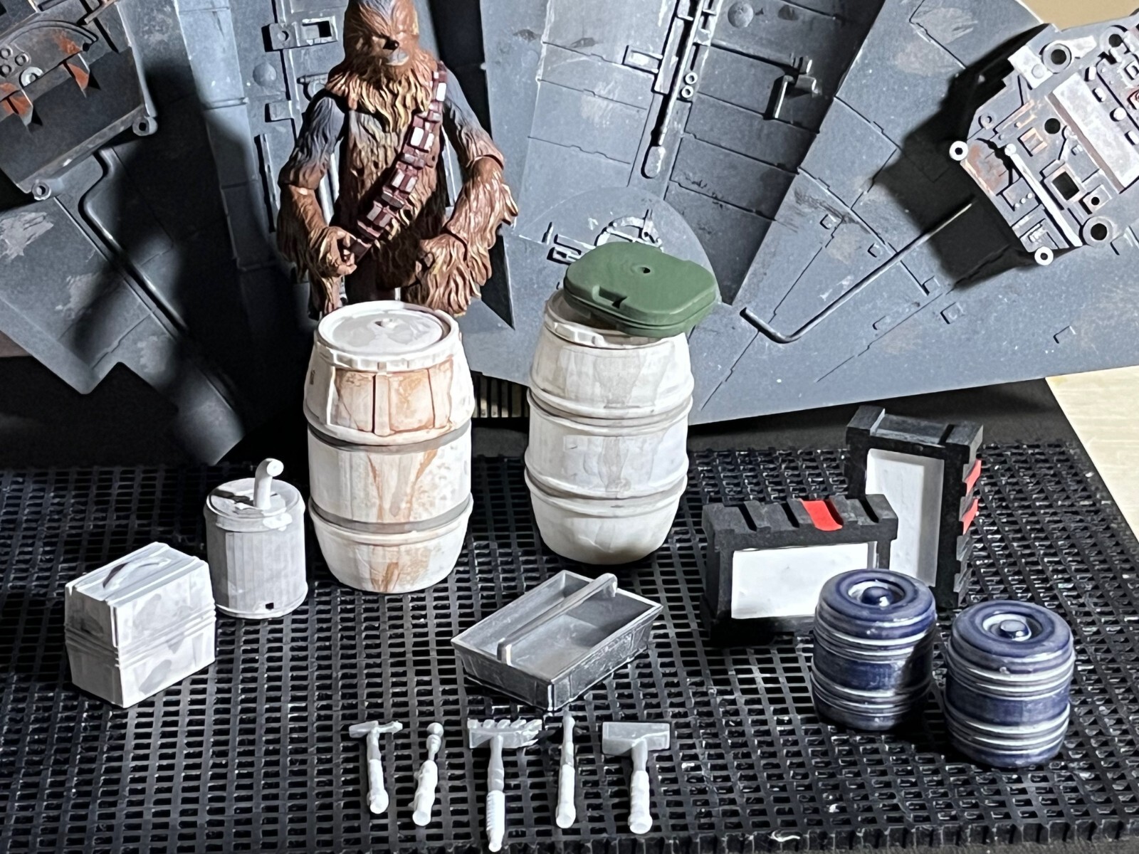 Millennium Falcon barrels and equipment for 3.75 ” figure Diorama