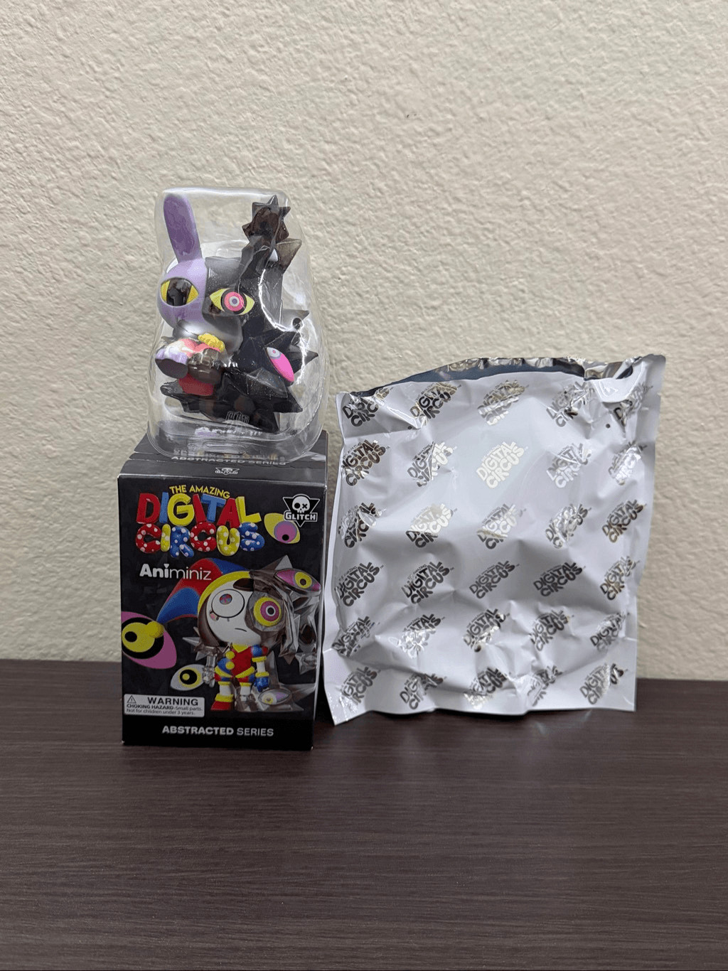 The Amazing Digital Circus Abstracted Series Figure – Jax